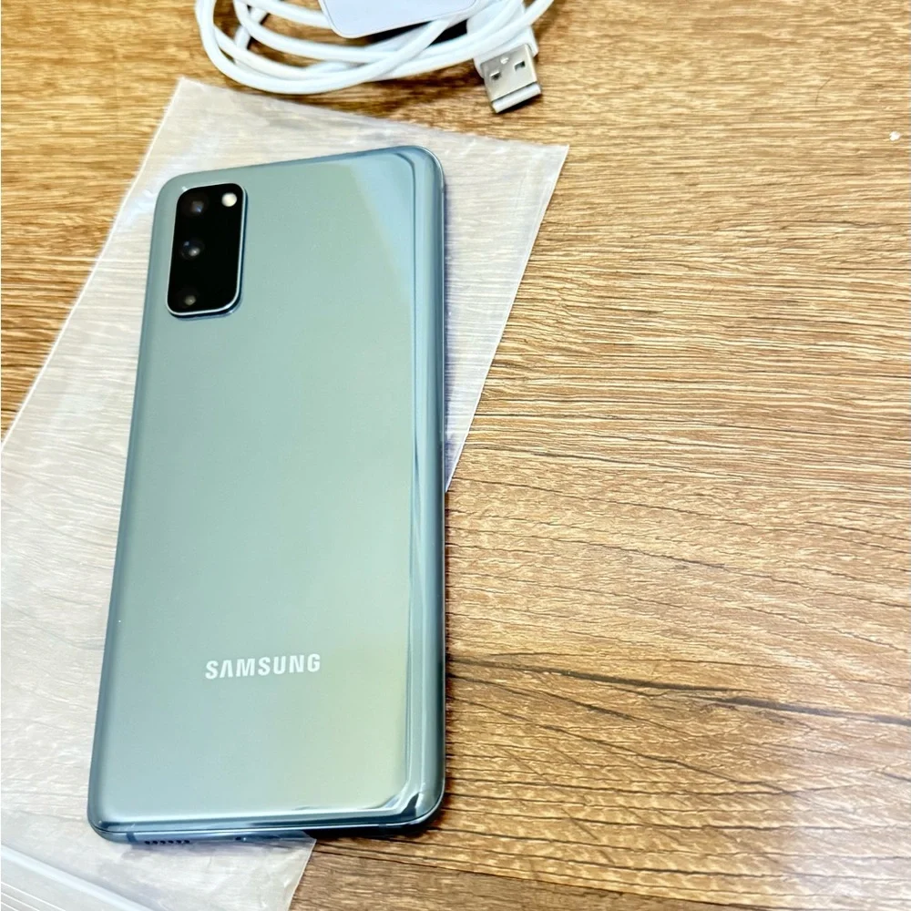 Samsung Galaxy S20 128GB unlocked for any company